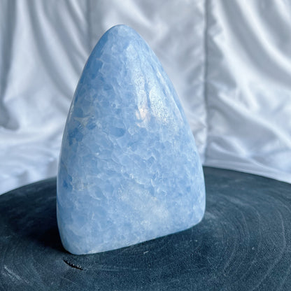 Blauwe calciet - sculptuur